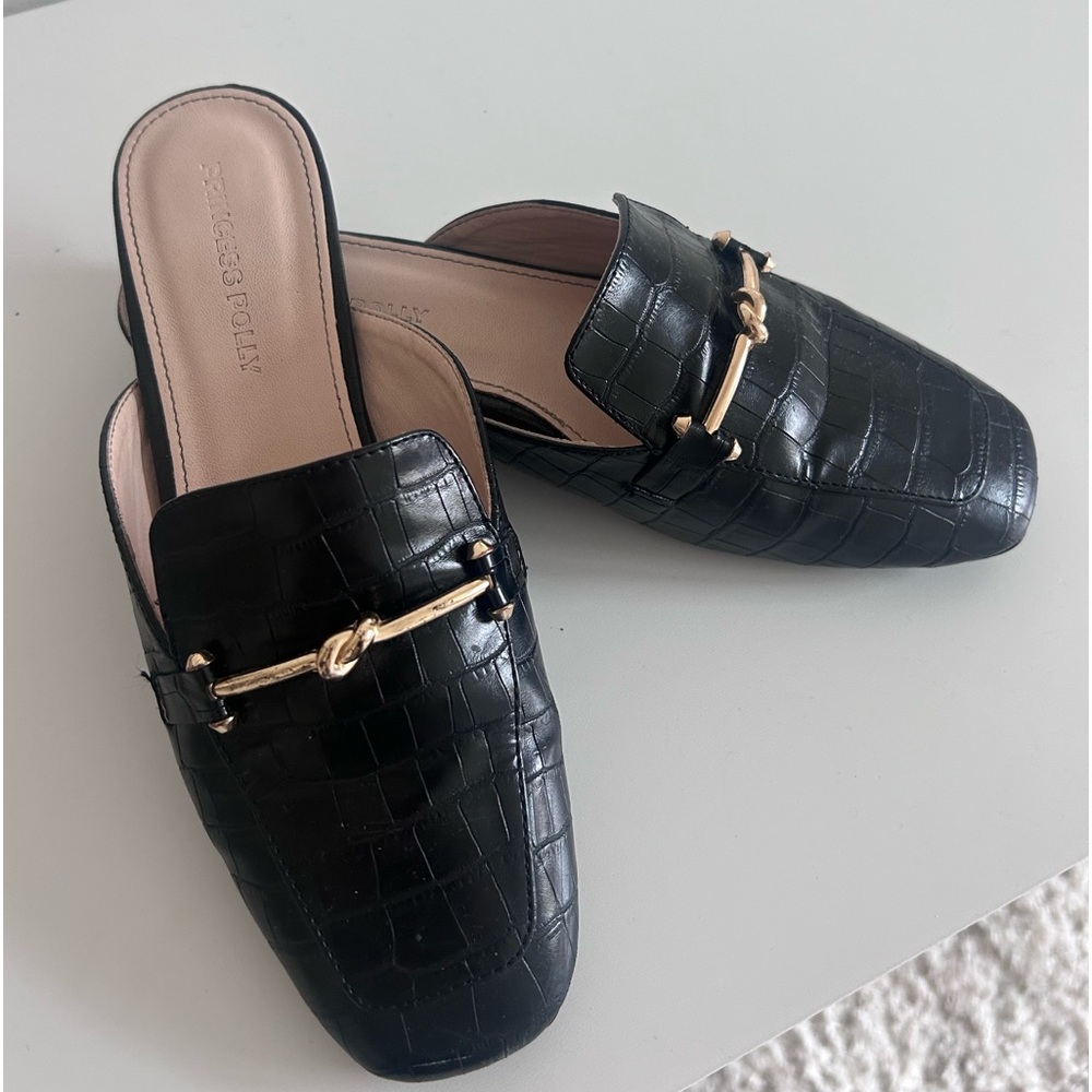 Faux leather loafers barely worn